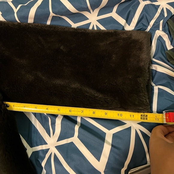 Borgana Faux Fur Brown Vintage Stole Short Coat Jacket w/pockets Size Large - Picture 3 of 9